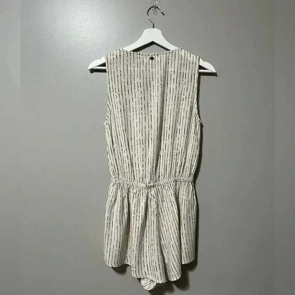 Billabong Summer Solstice Printed Shorts Romper - Picture 10 of 13